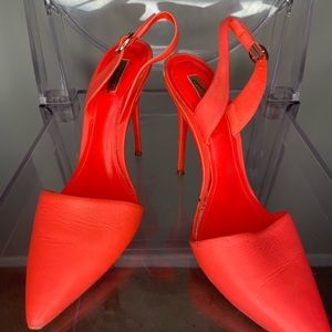 Schultz sling back pump